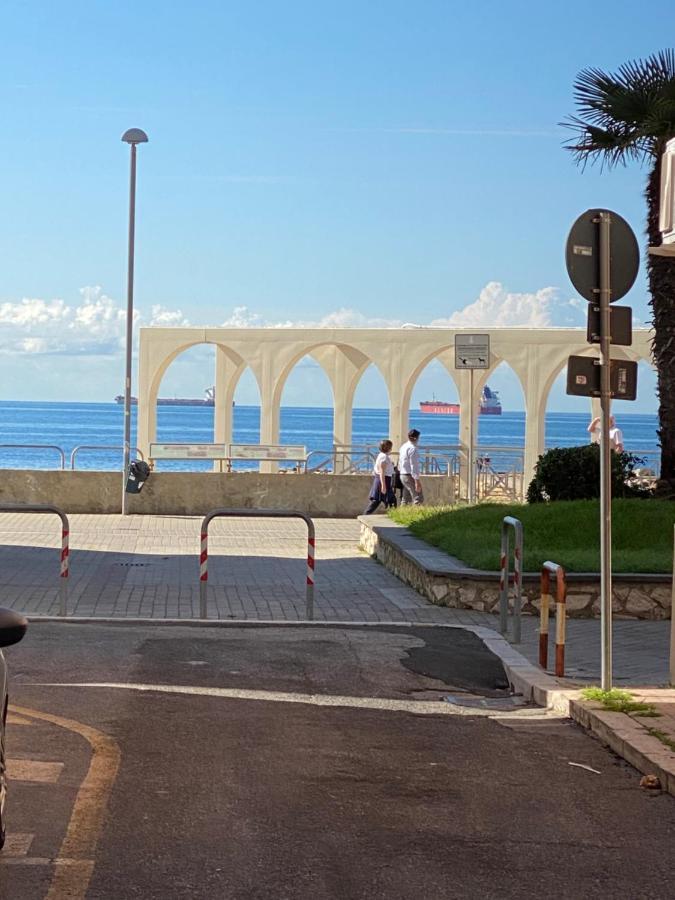 Casa Vacanza Tindara Lägenhet Civitavecchia Exteriör bild
